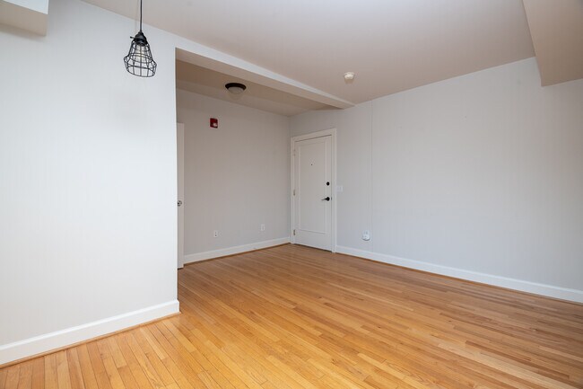 Foto del edificio - 2902 Porter St NW