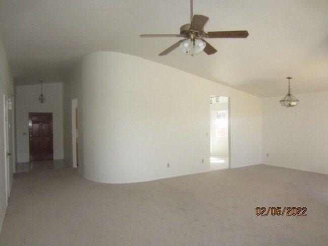 Foto del edificio - Comfortable & Attractive 3 Bedroom 2 Bath ...
