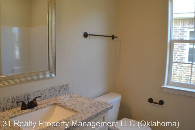 Building Photo - 4 br, 2 bath House - 5564 Mars Ave