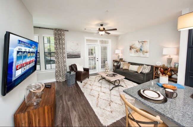 Foto del edificio - 227 Colonial Homes Dr NW
