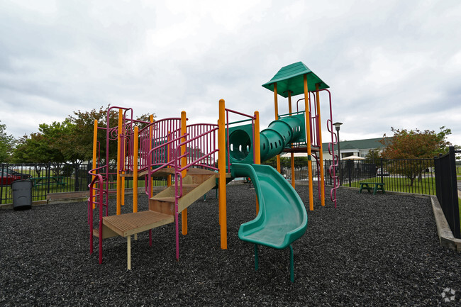 Playground - Coles Crossing Apartments