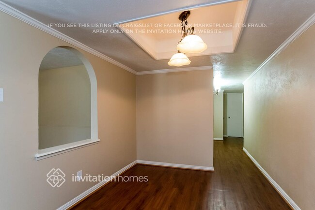 Building Photo - 3919 Cypressdale Dr