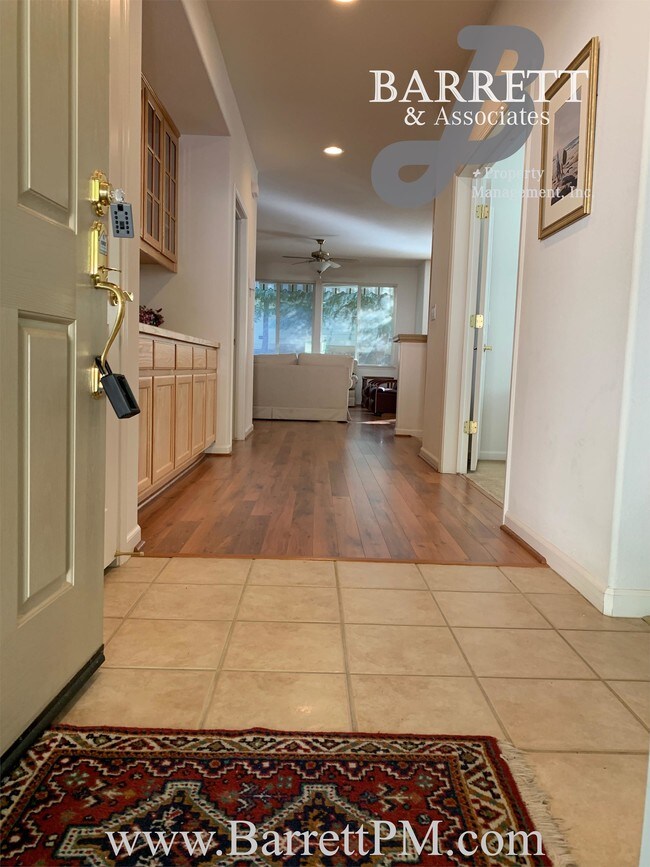 Foto del edificio - 108 Mourning Dove Ln