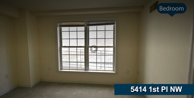 Foto del edificio - 5414 1st Pl NW