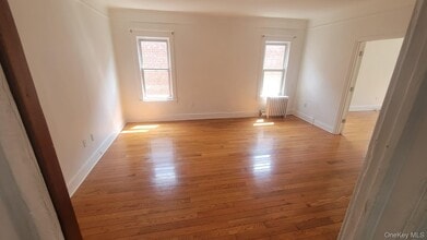 Building Photo - 1630 Mayflower Ave