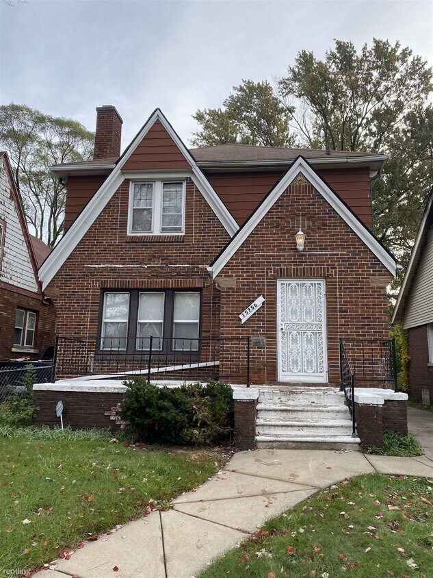 3 br, 1.5 bath House 15756 Robson St House for Rent in Detroit, MI