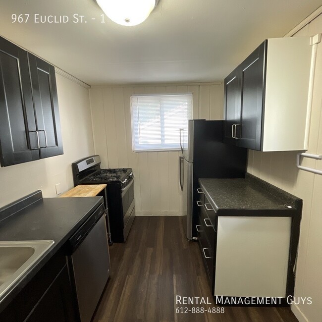 Foto del edificio - 967 Euclid St