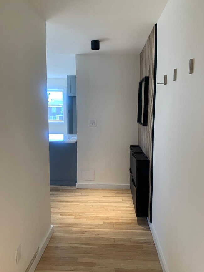 Building Photo - 8829 John F. Kennedy Blvd