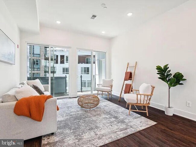 Foto del edificio - 2053 N 2nd St