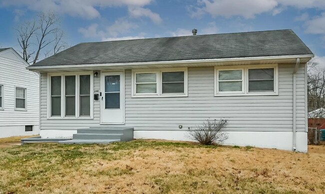 Building Photo - 240 Presley Dr