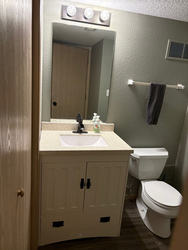 Medio baño - 1282 NW Phelps Ct