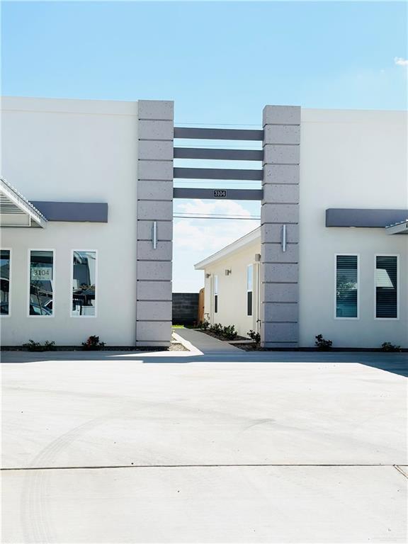 Building Photo - 3104 Kenwood St