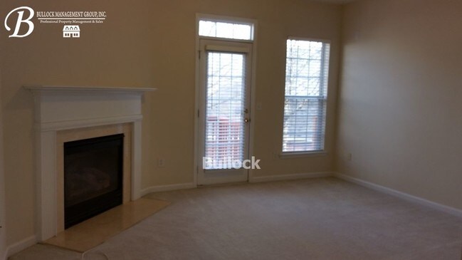 Building Photo - 2122 Dillard Xing