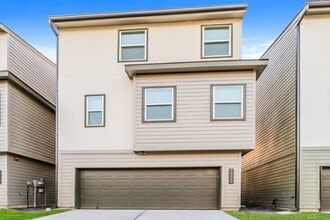 Building Photo - 18427 Idyllic Aly