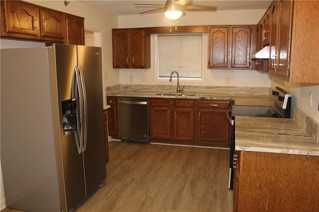 Building Photo - 5053 Gardenia Cir