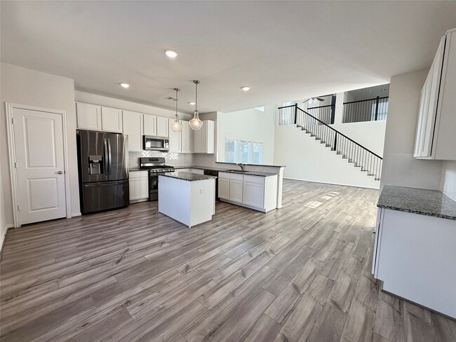 Building Photo - 5002 Winnipeg Blvd