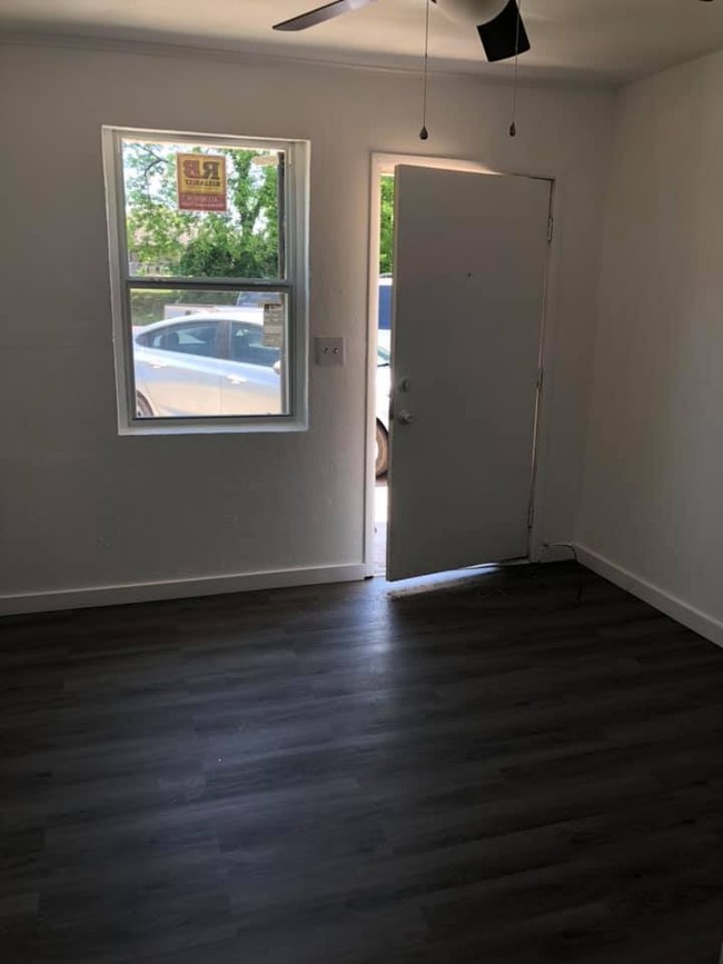 Foto del edificio - 1301 Pine St