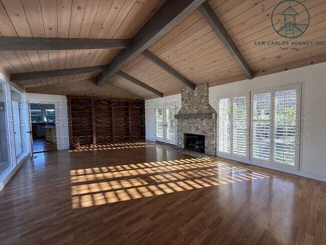 Building Photo - 7042 Valley Greens Cir