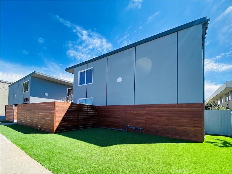 Foto principal - 11422 Iowa Ave