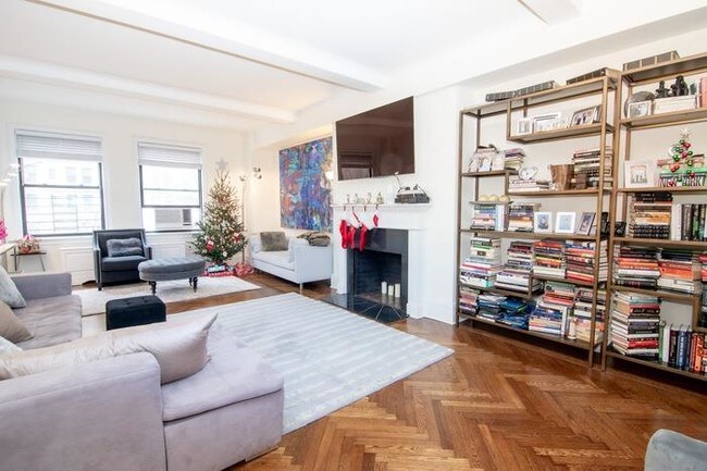 Building Photo - 1085 Park Avenue