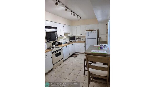 Photo - 804 Cypress Blvd Apartment