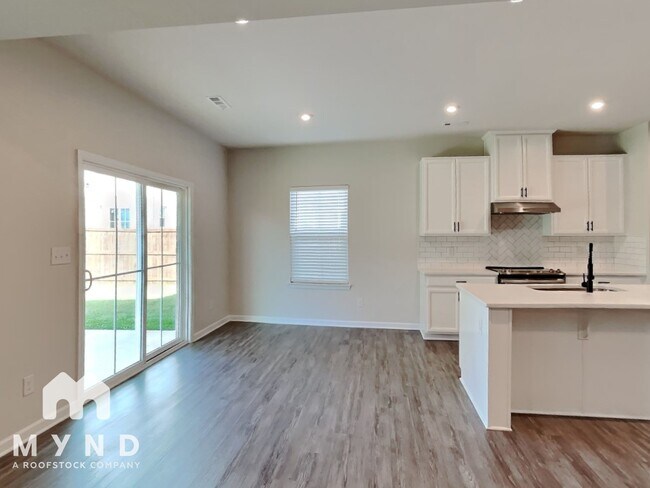 Building Photo - 804 Twin Falls Dr