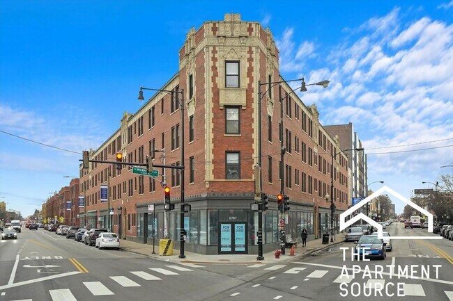 Foto del edificio - 2779 N Milwaukee Ave