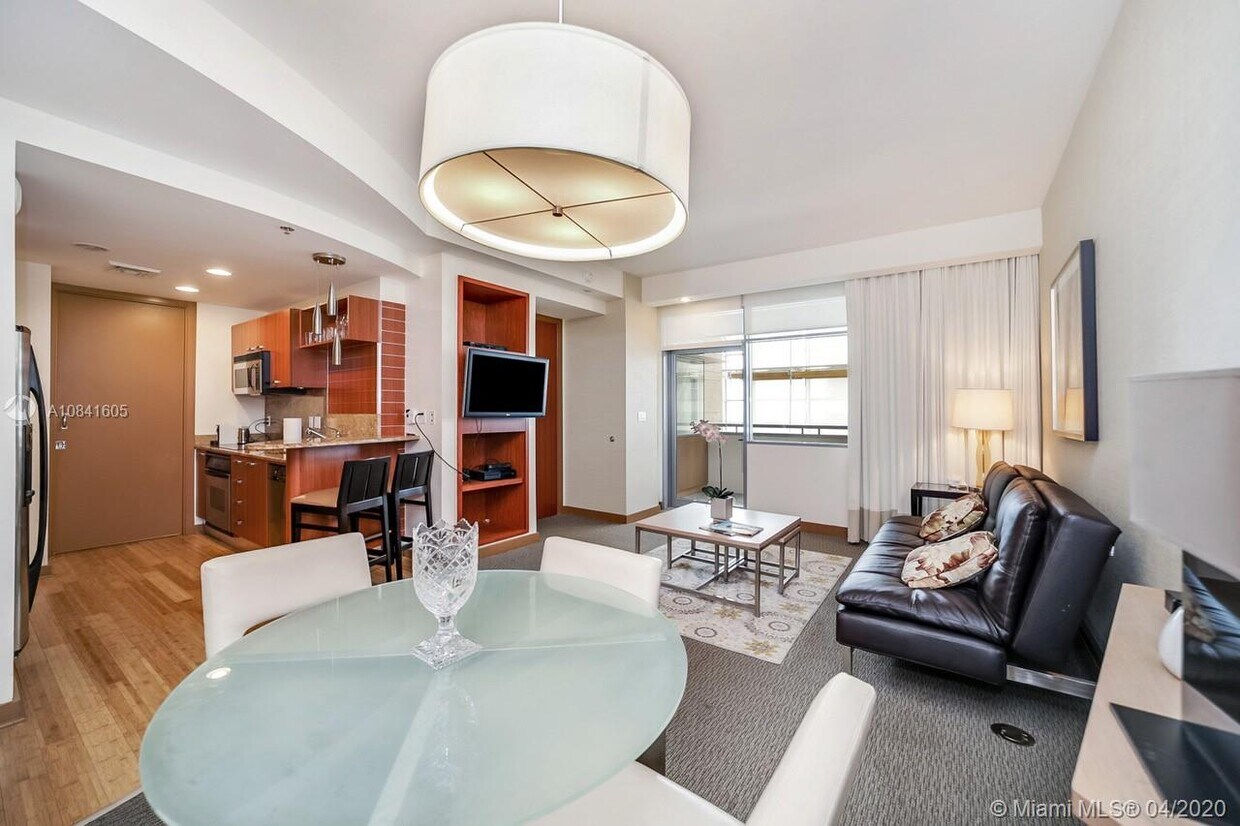 Primary Photo - 1395 Brickell Ave