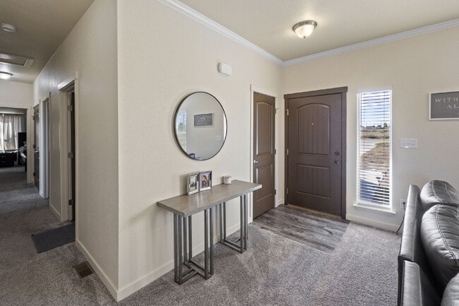 Foto del edificio - Spacious 3-Bed, 2-Bath Modern Home on 1.16...
