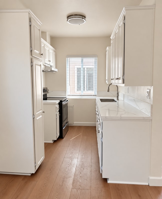 Building Photo - 2867 W 235th St
