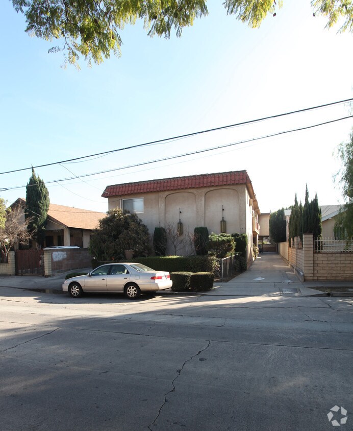 Foto principal - 4416 Prospect Ave
