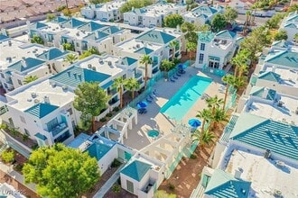 Building Photo - 7100 W Pirates Cove Rd