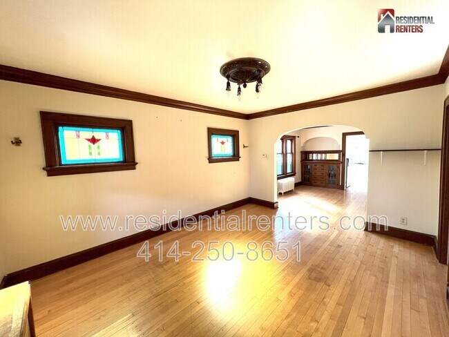 Building Photo - 2865 N Weil St