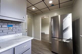 Building Photo - 294 Spruce St