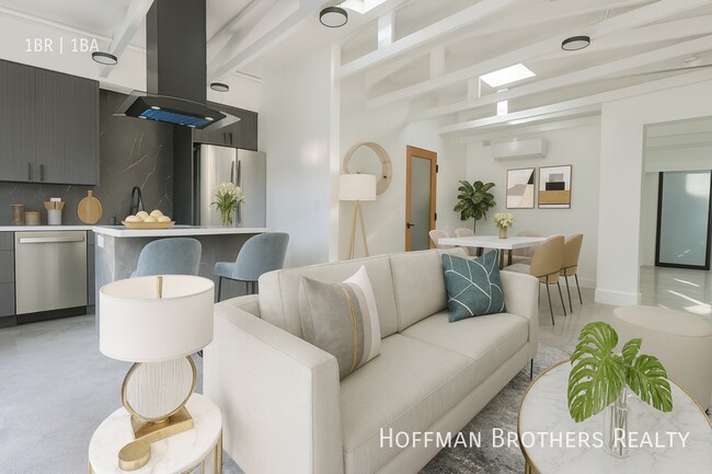 Foto del edificio - 1249 1/4 N Beachwood Dr-