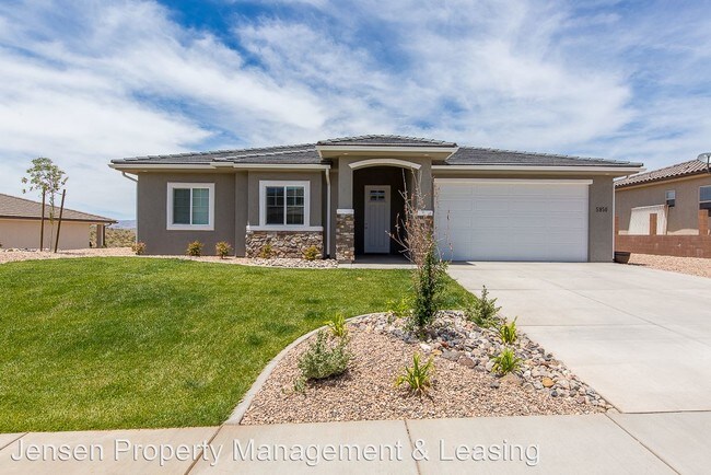 Foto del edificio - 5950 Desert Crest Drive