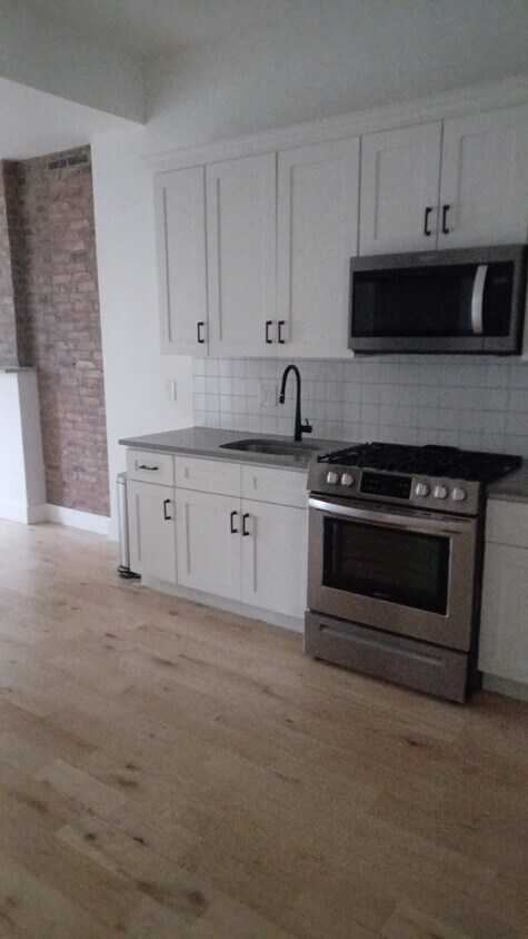 Primary Photo - 962 Dekalb Ave