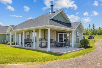 Building Photo - 139-139 Schoolhouse Ln