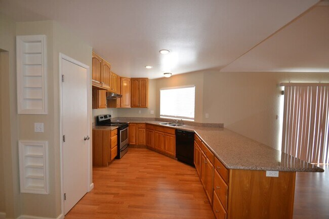 Foto del edificio - 945 Chianti Way