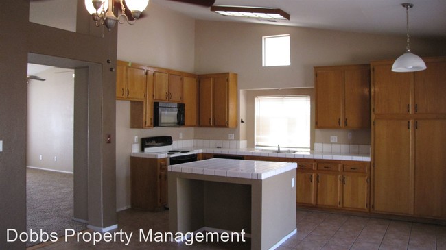 Building Photo - 817 Sand Creek Dr