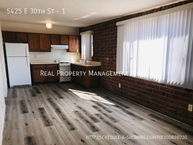 Foto del edificio - 5425 E 30th St