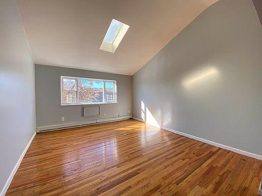 Foto del edificio - 3 bedroom in Bronx NY 10465