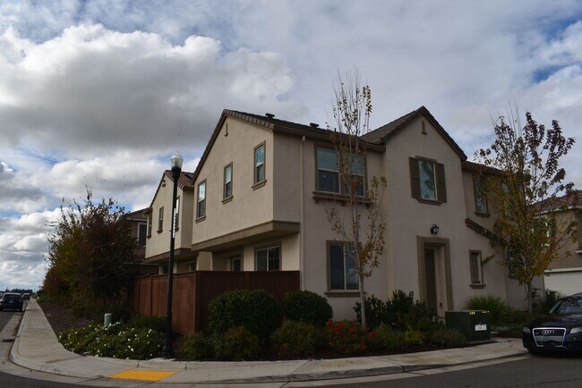 Foto del edificio - Resident Benefit Package Property