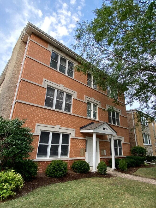 Building Photo - 5678 W Higgins Ave