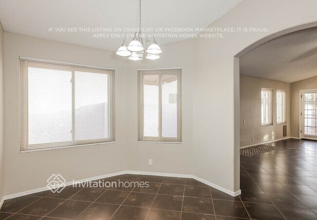 Foto del edificio - 15306 N 85th Dr
