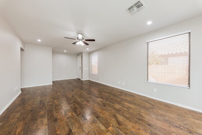 Building Photo - 9451 W Ross Ave