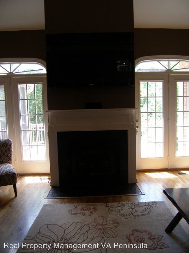 Foto del edificio - 5 br, 2.5 bath House - 122 Swinley Forest