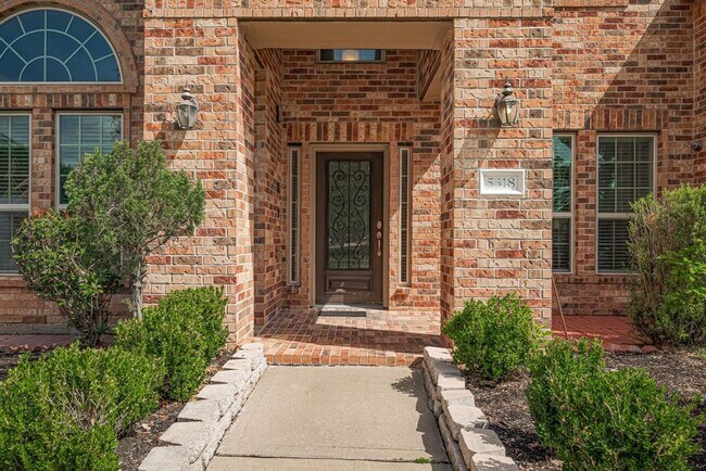 Building Photo - 5318 Kristen Cir