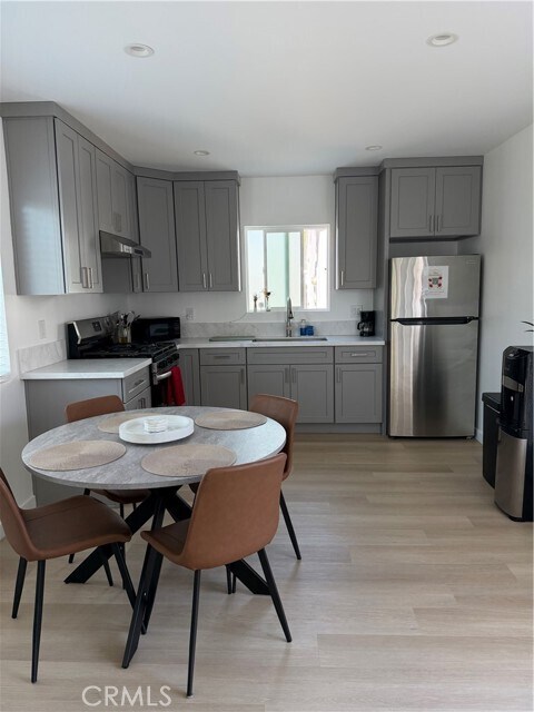 Foto del edificio - 13114 Liggett St