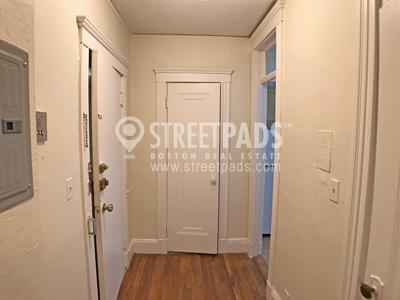 Foto del edificio - bedroom in Boston MA 02215